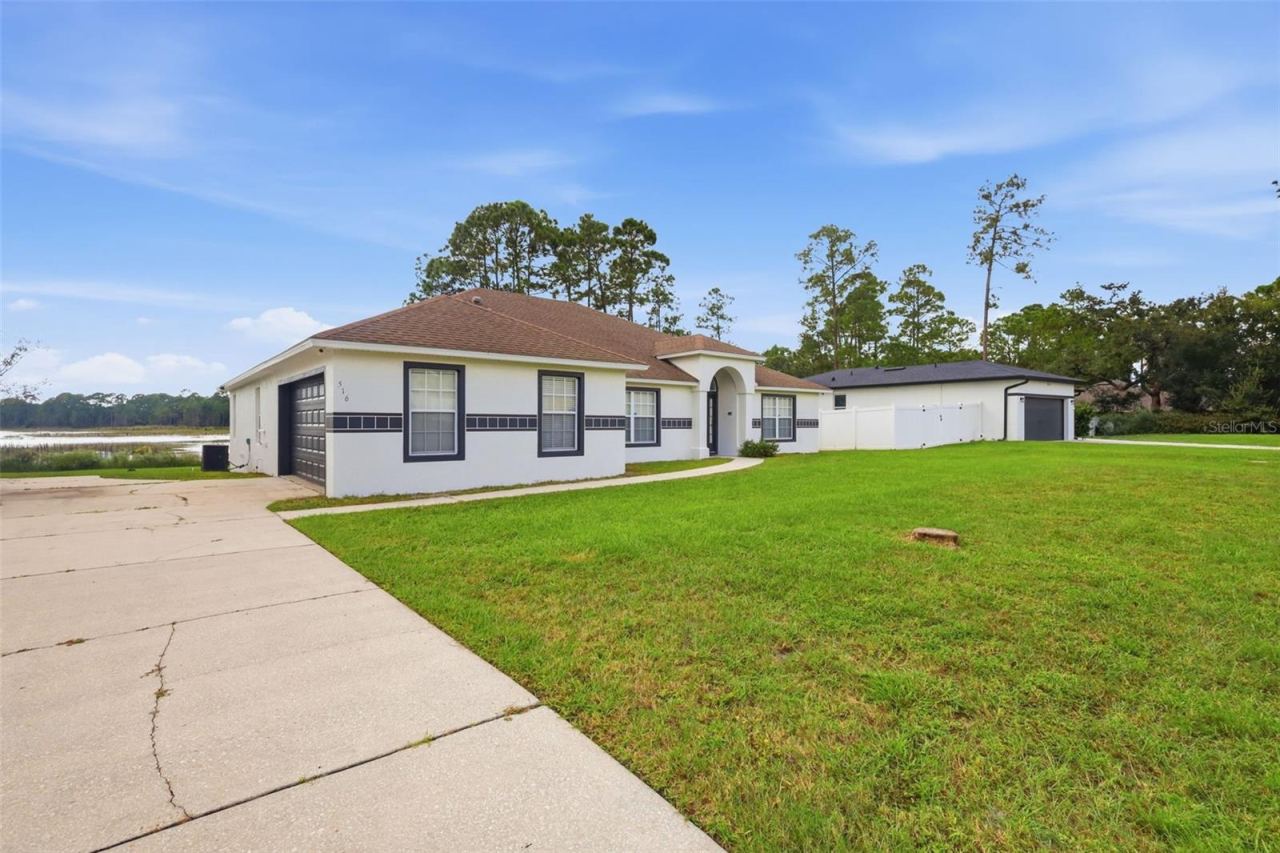 Photo 4 of 516 Glen Haven Dr, Deltona, FL 32738