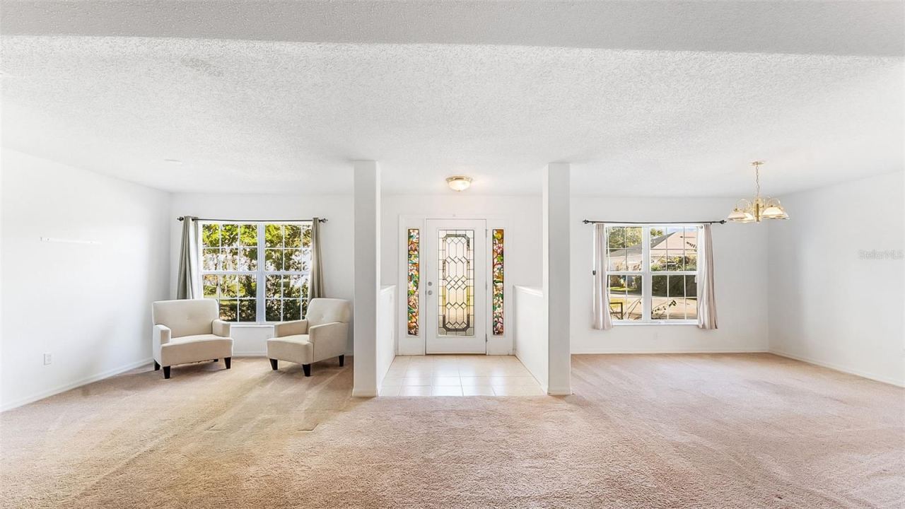 Photo 2 of 8 White Hurst Ln, Palm Coast, FL 32164