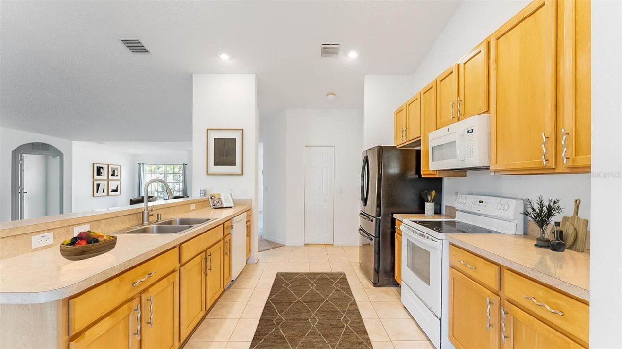 Photo 4 of 8 White Hurst Ln, Palm Coast, FL 32164