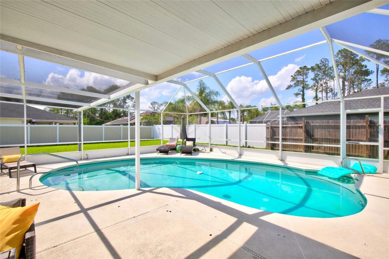 Photo 2 of 33 Riverside Ln, Palm Coast, FL 32164
