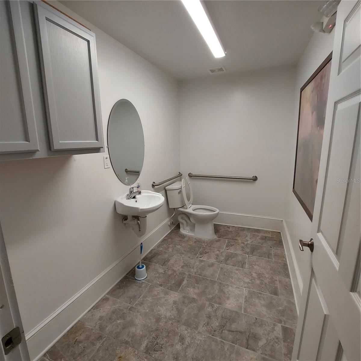Photo 5 of 331 W New York Ave, Deland, FL 32720