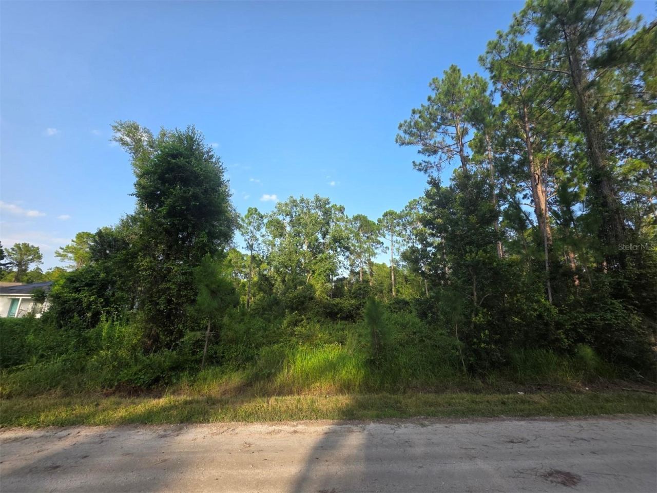 Photo 5 of 1233 East Pkwy, Deland, FL 32724