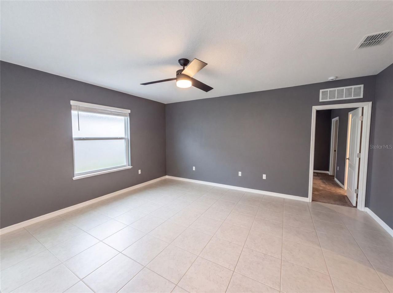 Photo 3 of 1443 General Custer Ave, Daytona Beach, FL 32124