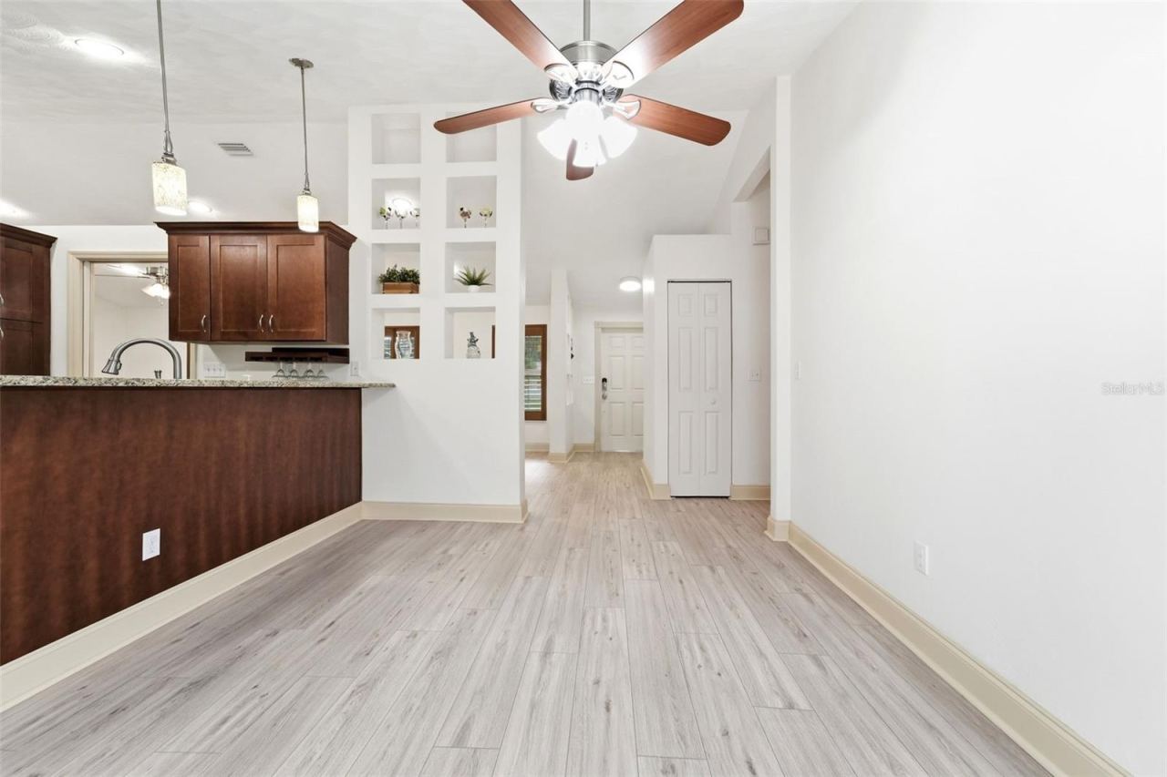 Photo 5 of 59 Crestwood Cir, Ormond Beach, FL 32174