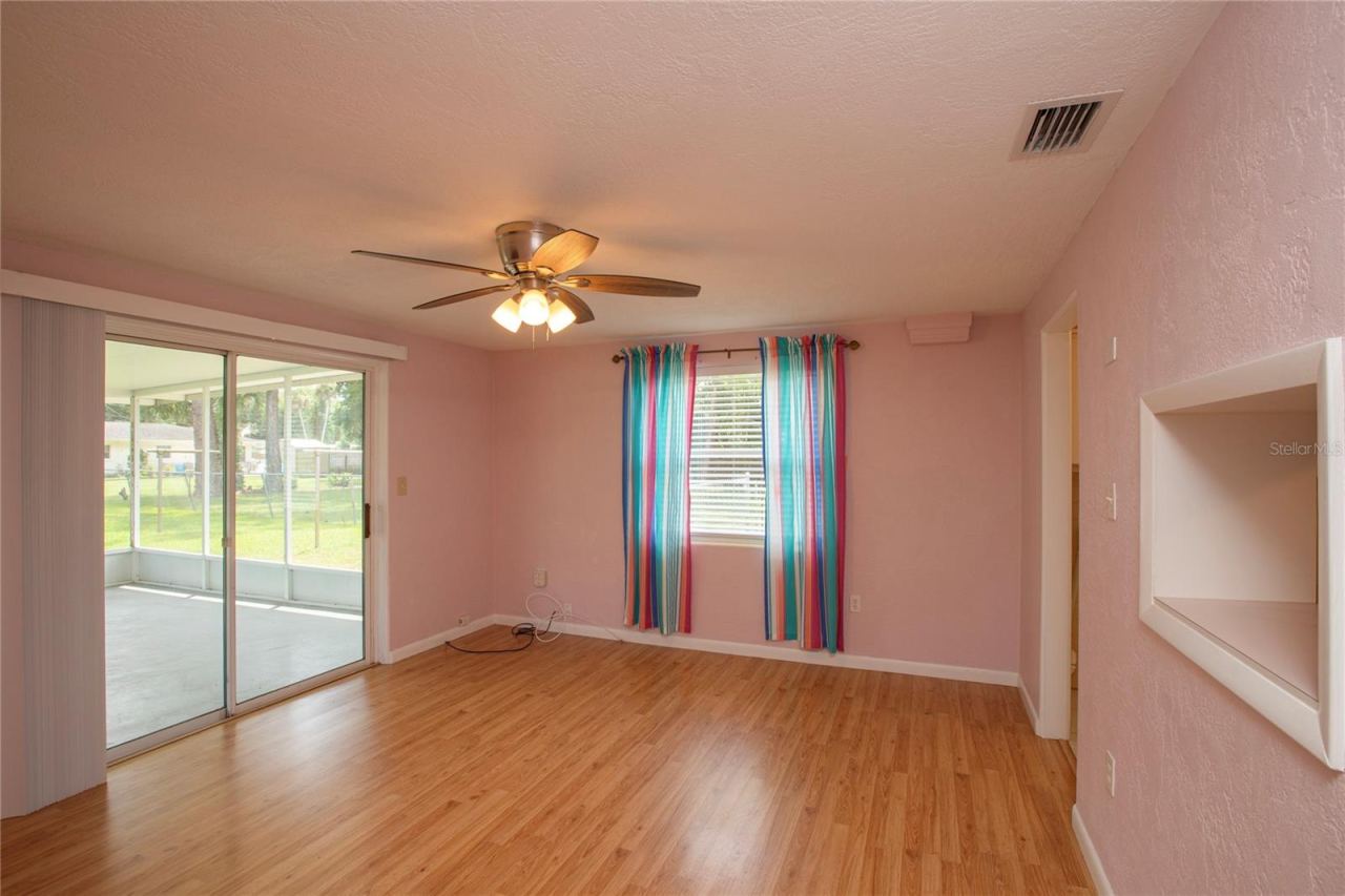 Photo 5 of 314 Roslyn Ave, New Smyrna Beach, FL 32168