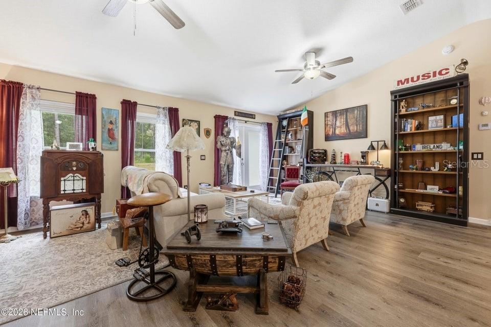 Photo 5 of 4405 Susan St, Hastings, FL 32145