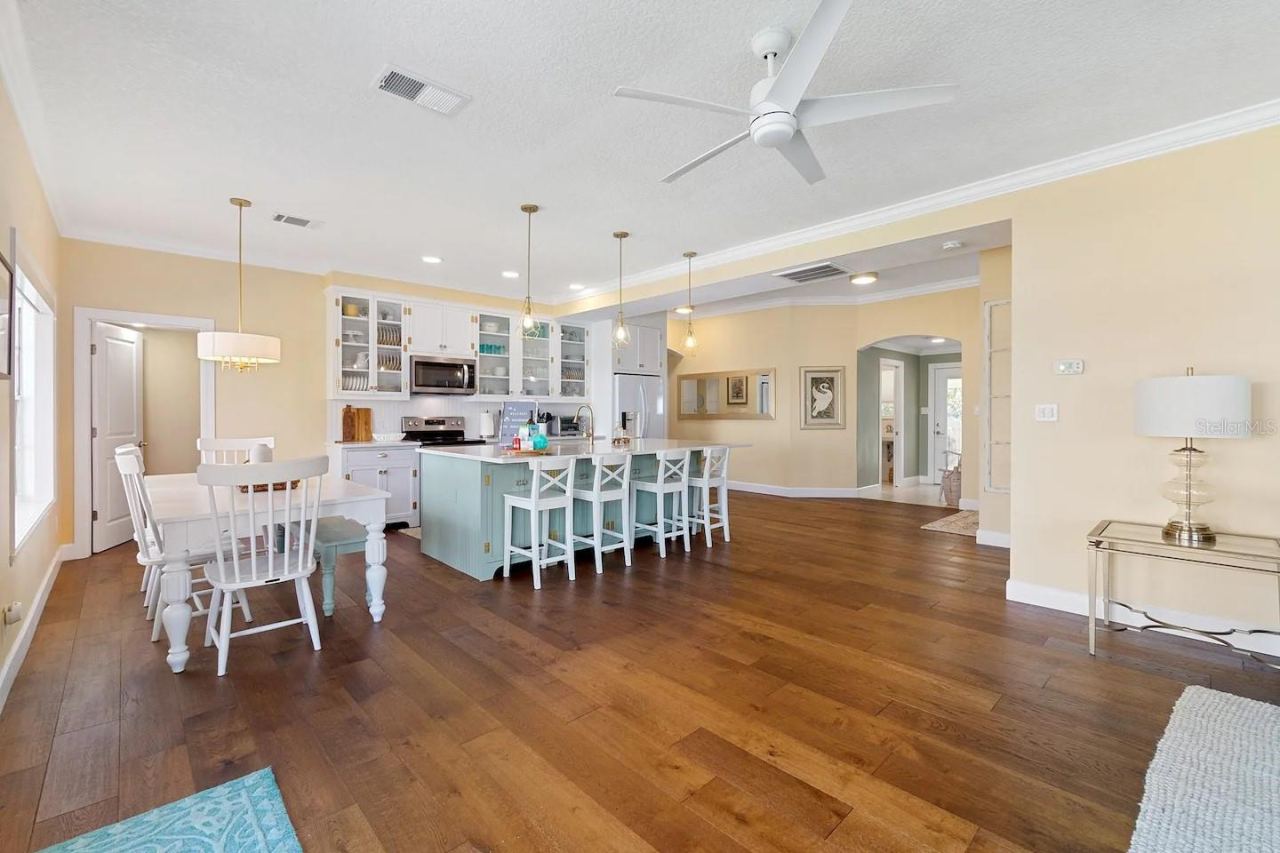 Photo 5 of 1426 Riverside Dr, Daytona Beach, FL 32117