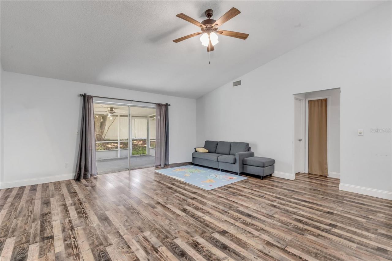 Photo 5 of 886 Andken Ln, Port Orange, FL 32127
