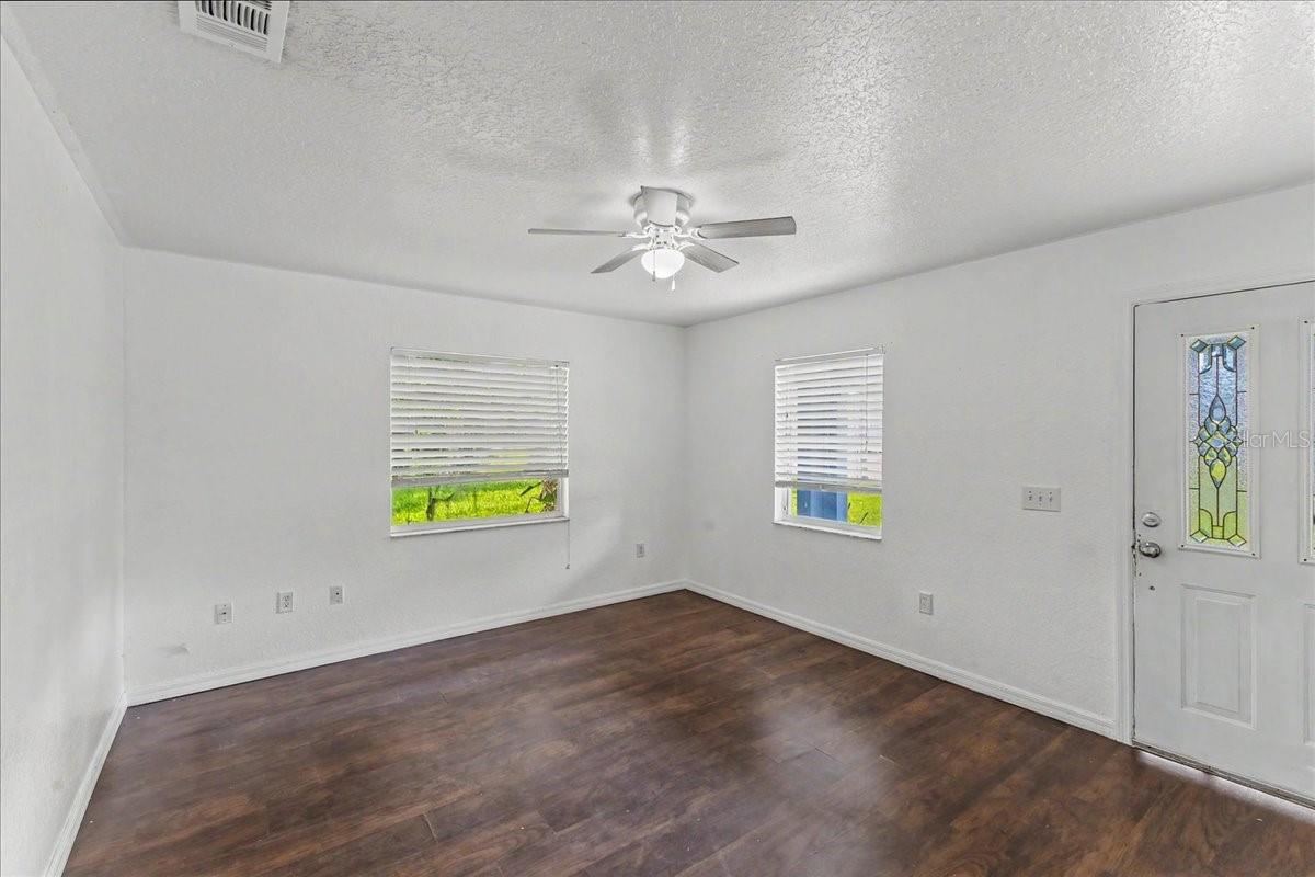 Photo 4 of 156 Gaines St, Oak Hill, FL 32759