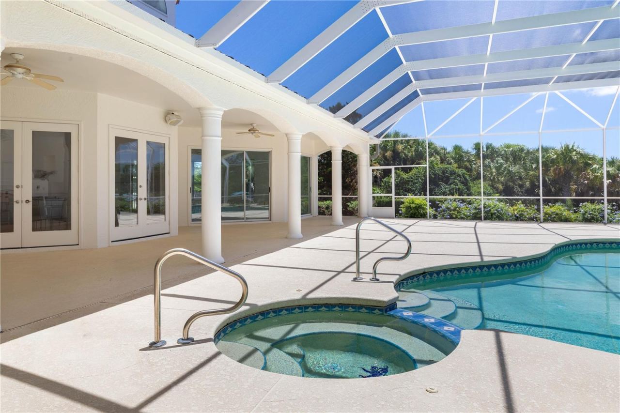 Photo 3 of 1 Capri Ct, Palm Coast, FL 32137