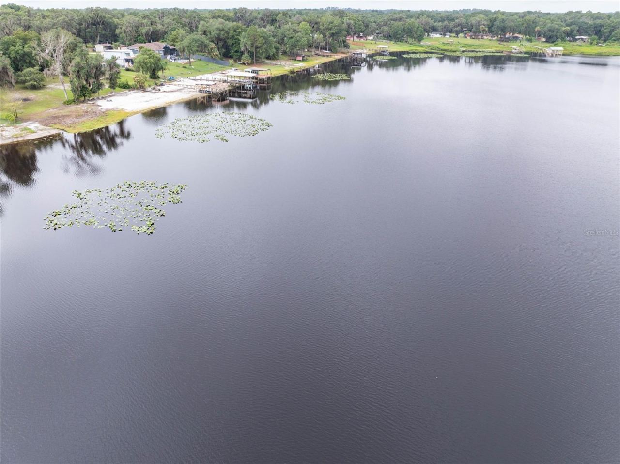 Photo 5 of 114 Little Orange Lake Dr, Hawthorne, FL 32640