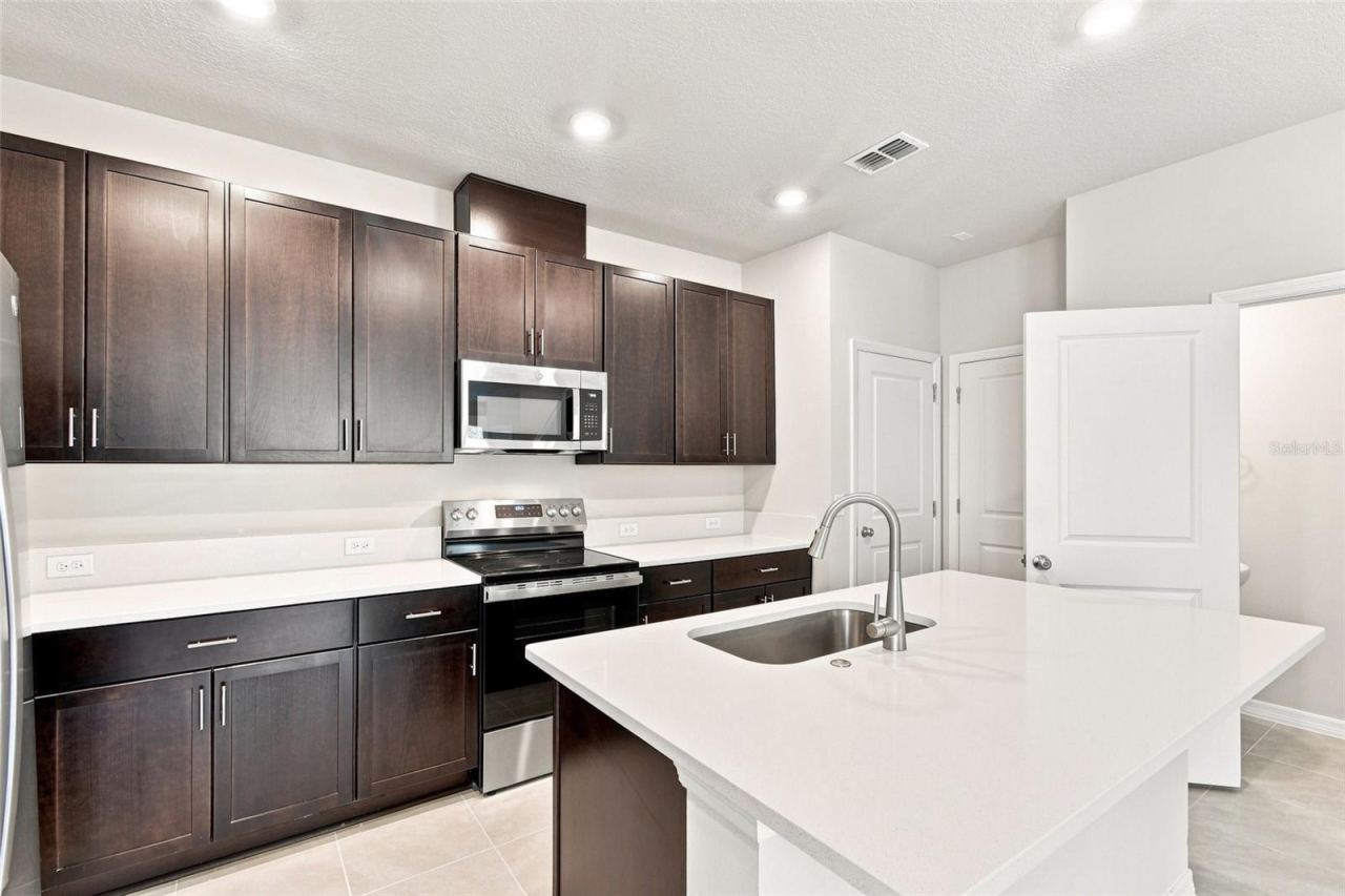 Photo 4 of 1132 Wild Crest Ln, Daytona Beach, FL 32117