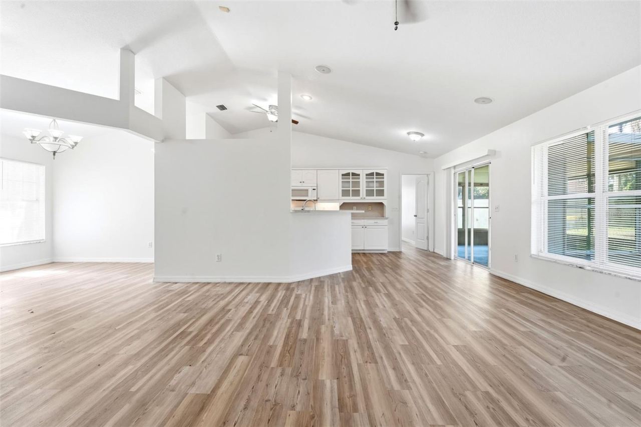 Photo 5 of 3128 Mango Tree Dr, Edgewater, FL 32141