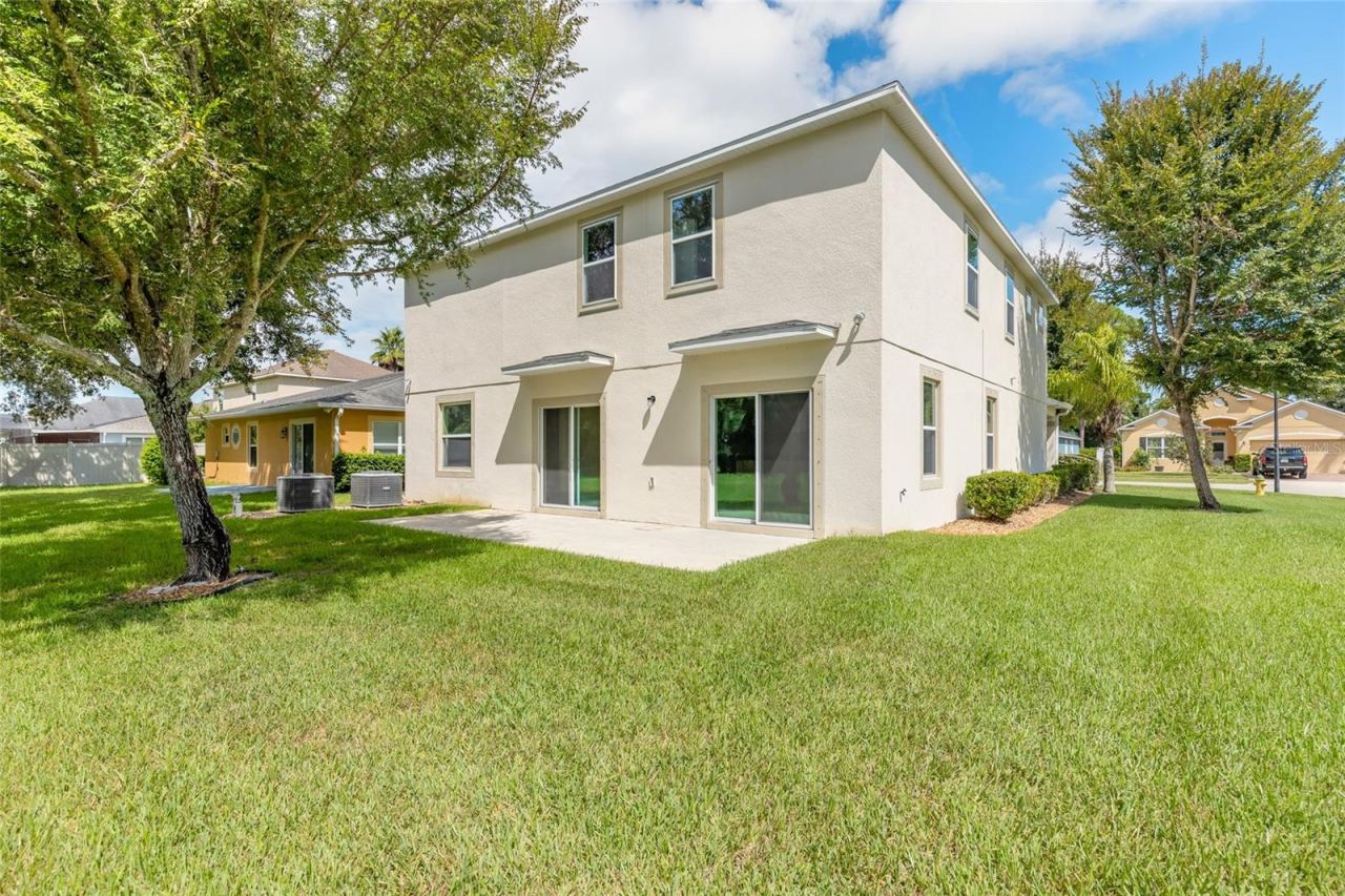 Photo 5 of 3938 Sunset Cove Dr, Port Orange, FL 32129