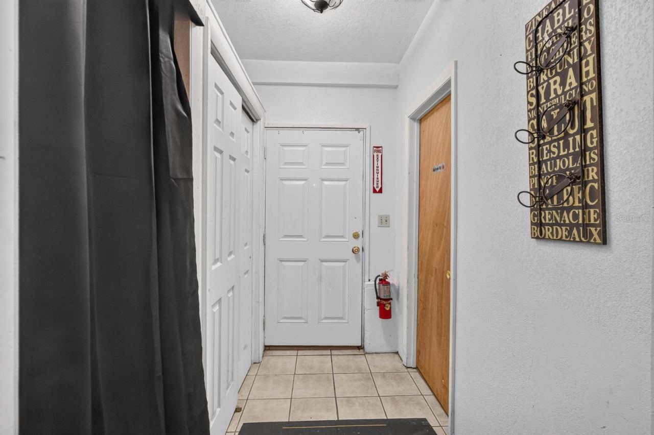 Photo 4 of 3323 Saint Johns Ave, Palatka, FL 32177