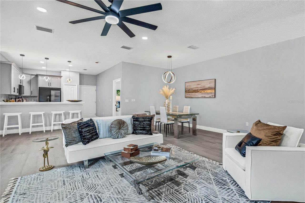 Photo 5 of 721 Indiana St, Daytona Beach, FL 32114