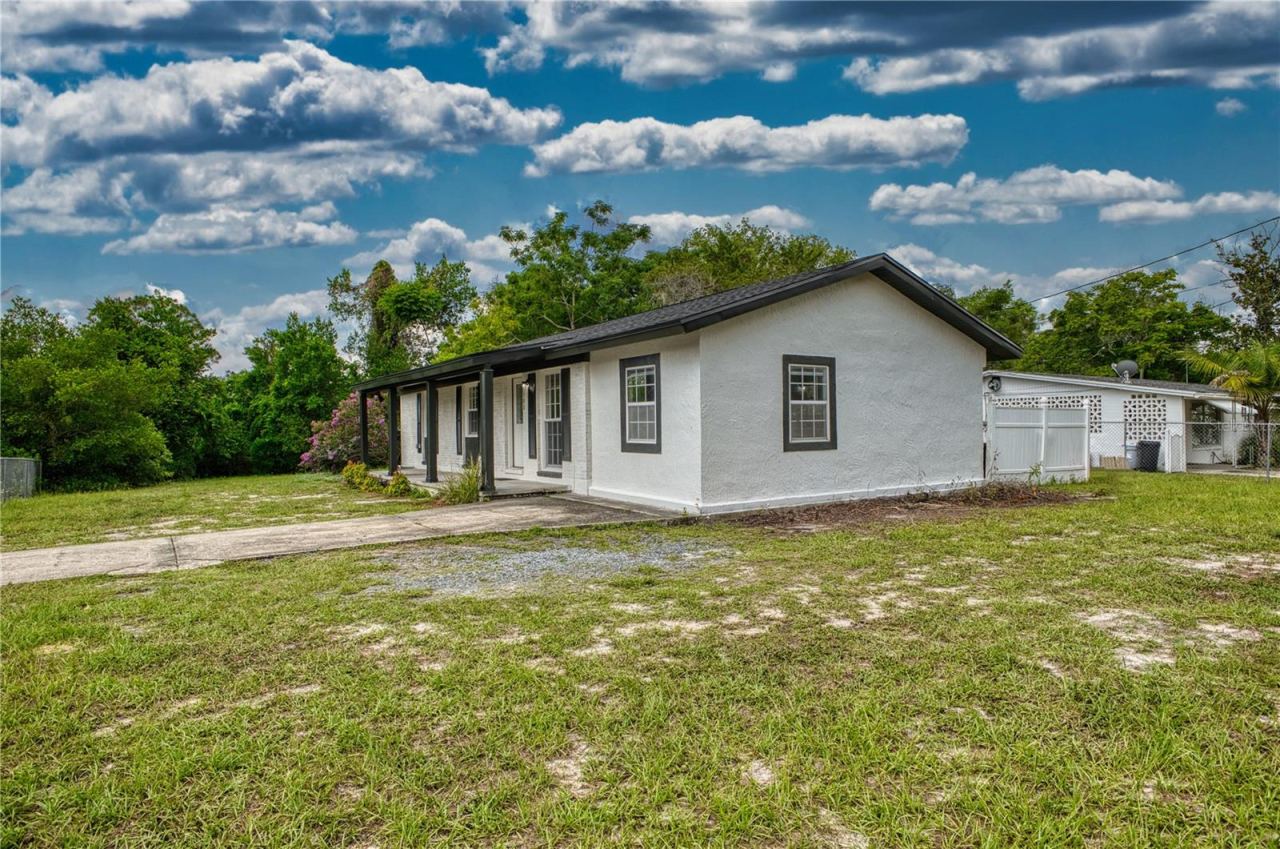 Photo 5 of 102 Amigos Rd, Debary, FL 32713