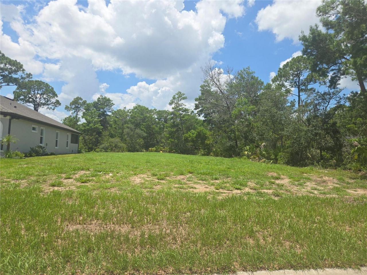 Photo 3 of 17 Marlin Dr, Palm Coast, FL 32137