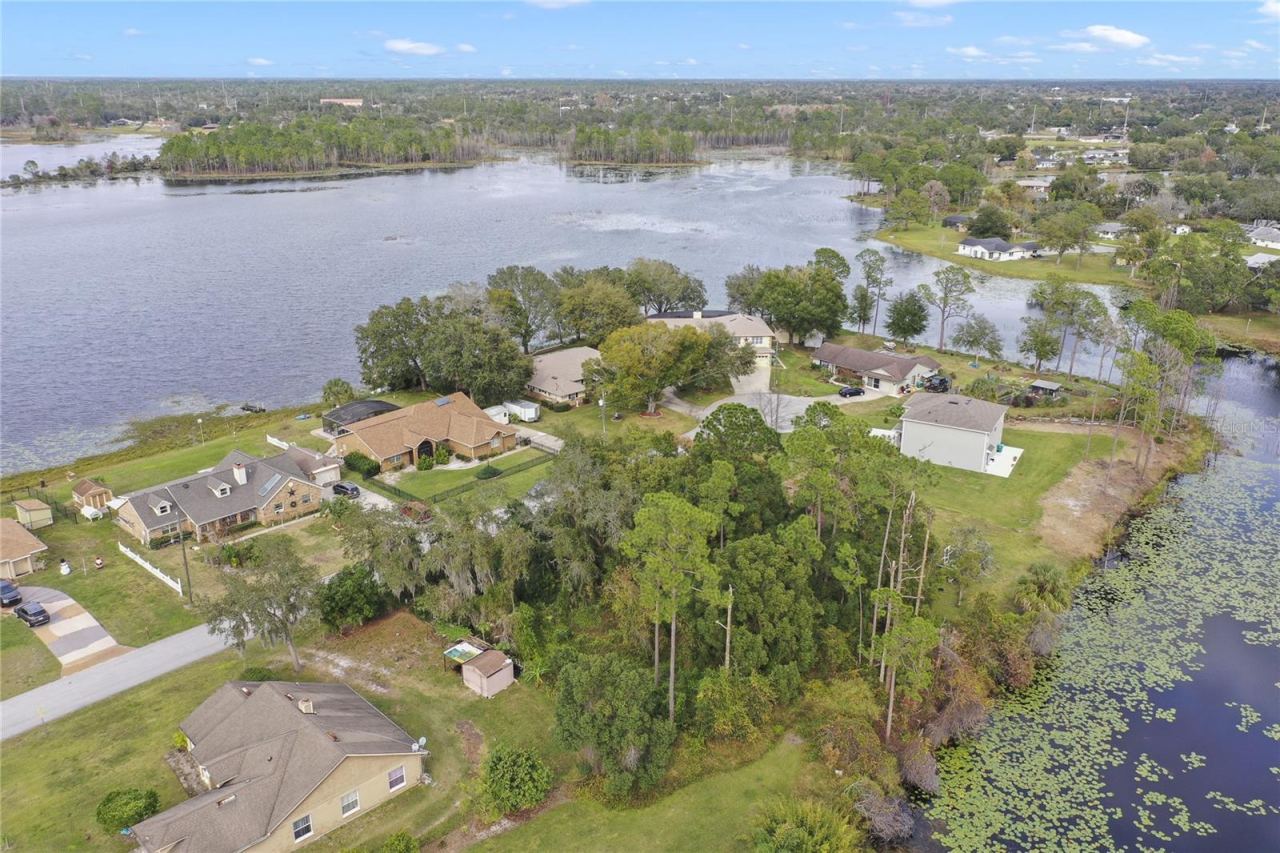 Photo 5 of 2145 Montecito Ave, Deltona, FL 32738