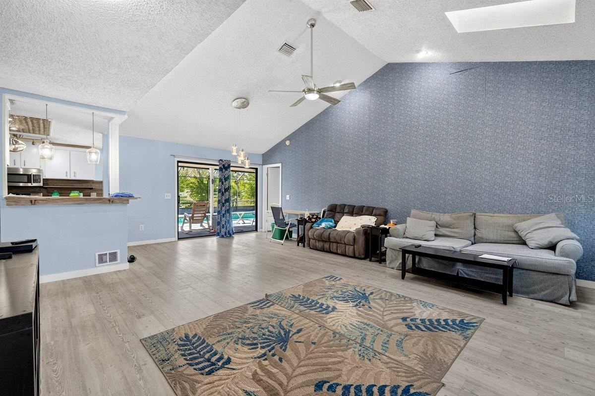 Photo 4 of 19 Big Dipper Ln, Palm Coast, FL 32137