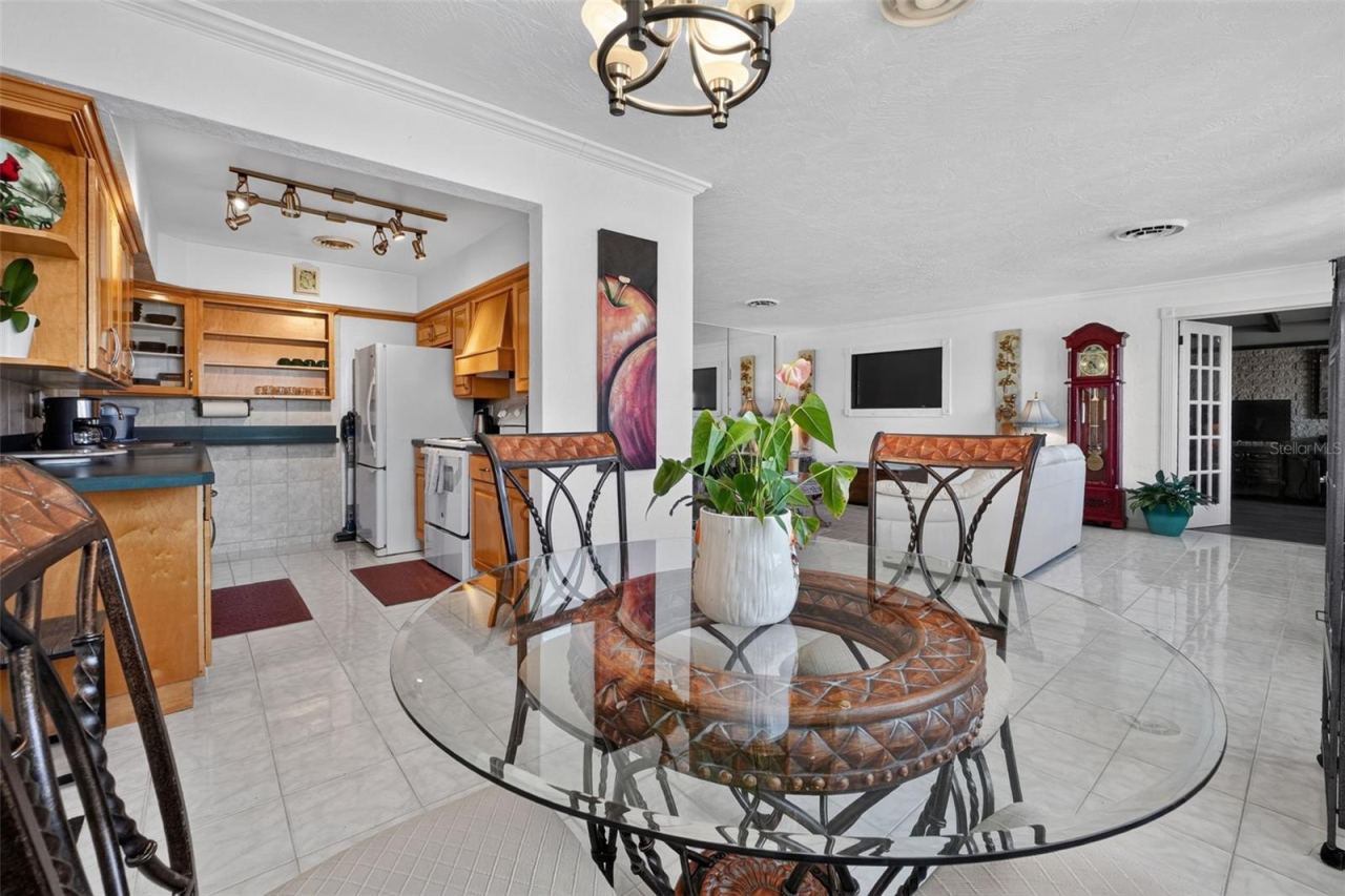 Photo 5 of 2525 Coral Way W, Daytona Beach, FL 32118