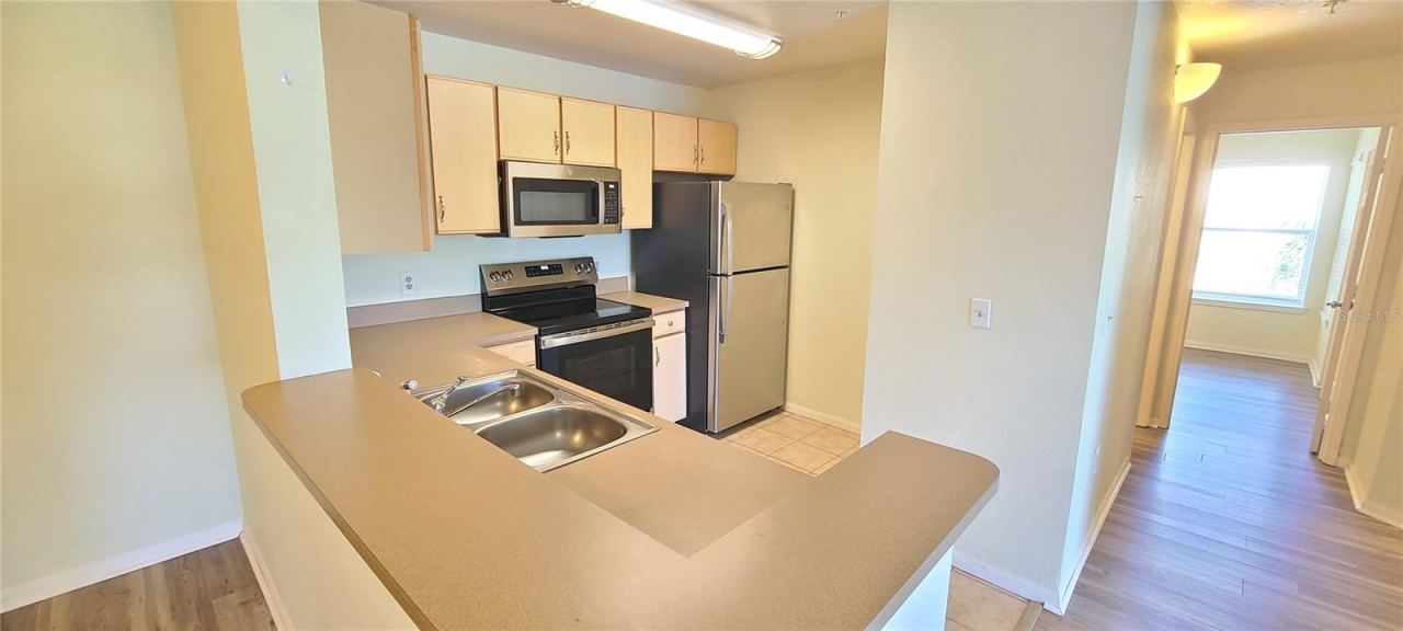Photo 4 of 940 Village Trl #4-202, Port Orange, FL 32127