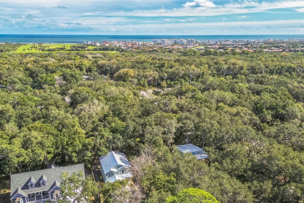 Photo 4 of 111 Hernandez Ave, Palm Coast, FL 32137