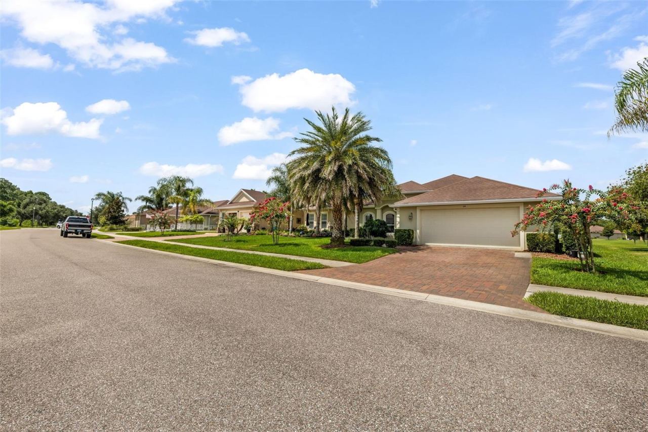 Photo 5 of 64 Arena Lake Dr, Palm Coast, FL 32137