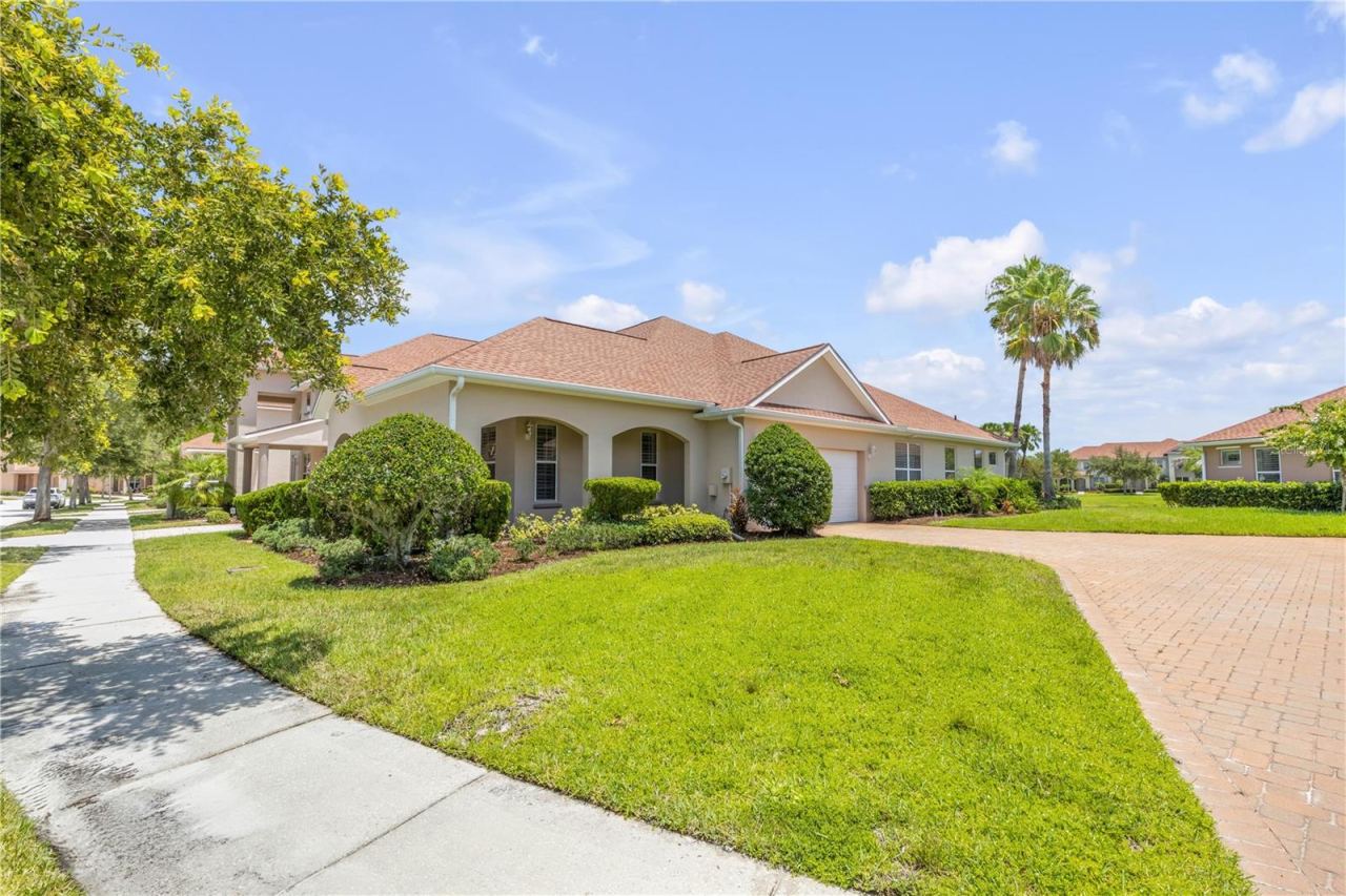 Photo 4 of 3580 Casalta Cir, New Smyrna Beach, FL 32168