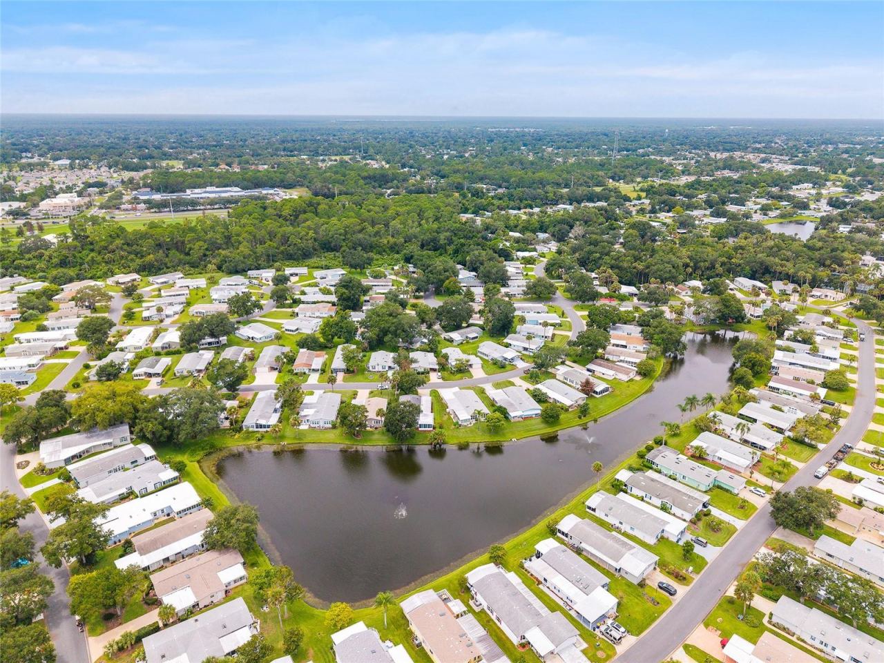 Photo 4 of 621 Starboard Ave, Edgewater, FL 32141