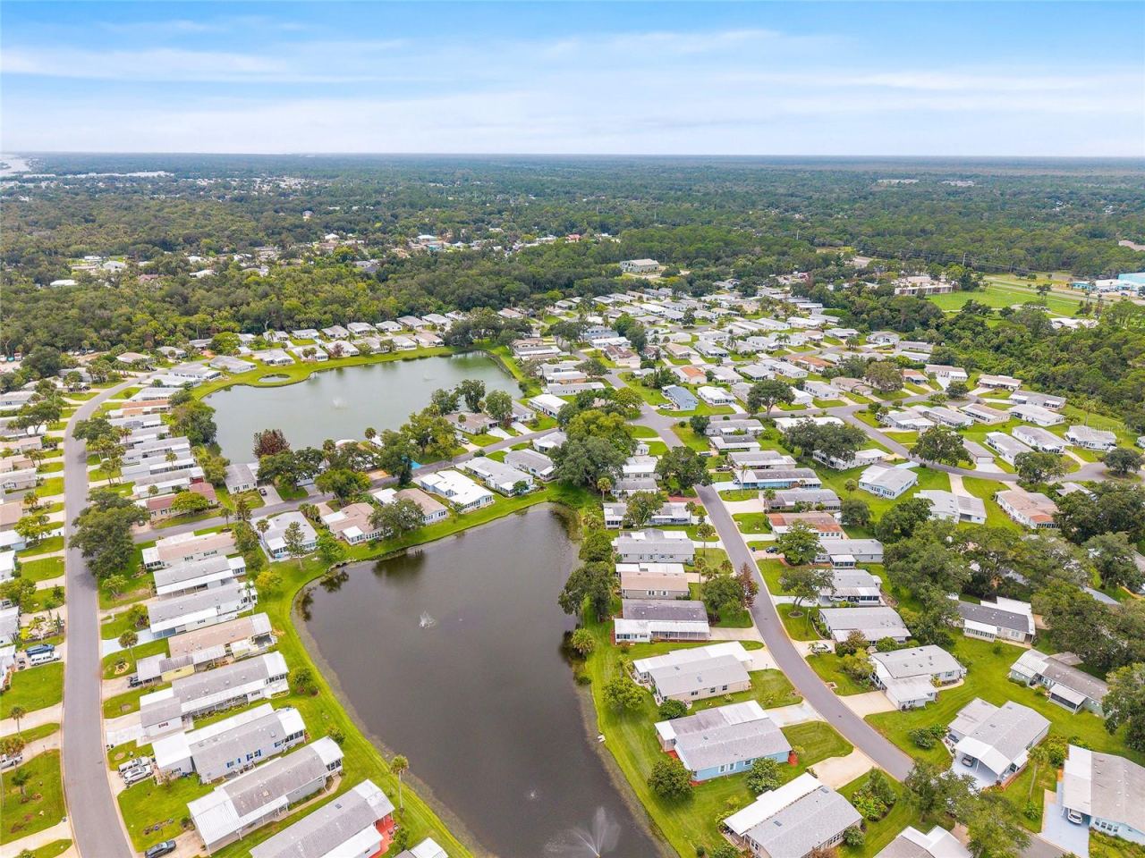 Photo 5 of 621 Starboard Ave, Edgewater, FL 32141
