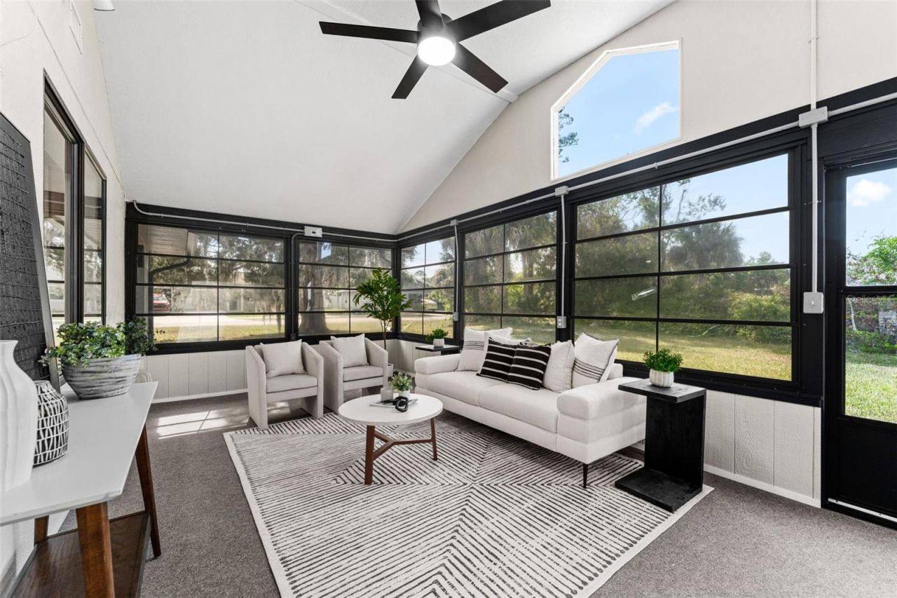 Photo 4 of 117 Poinciana Rd, Edgewater, FL 32141