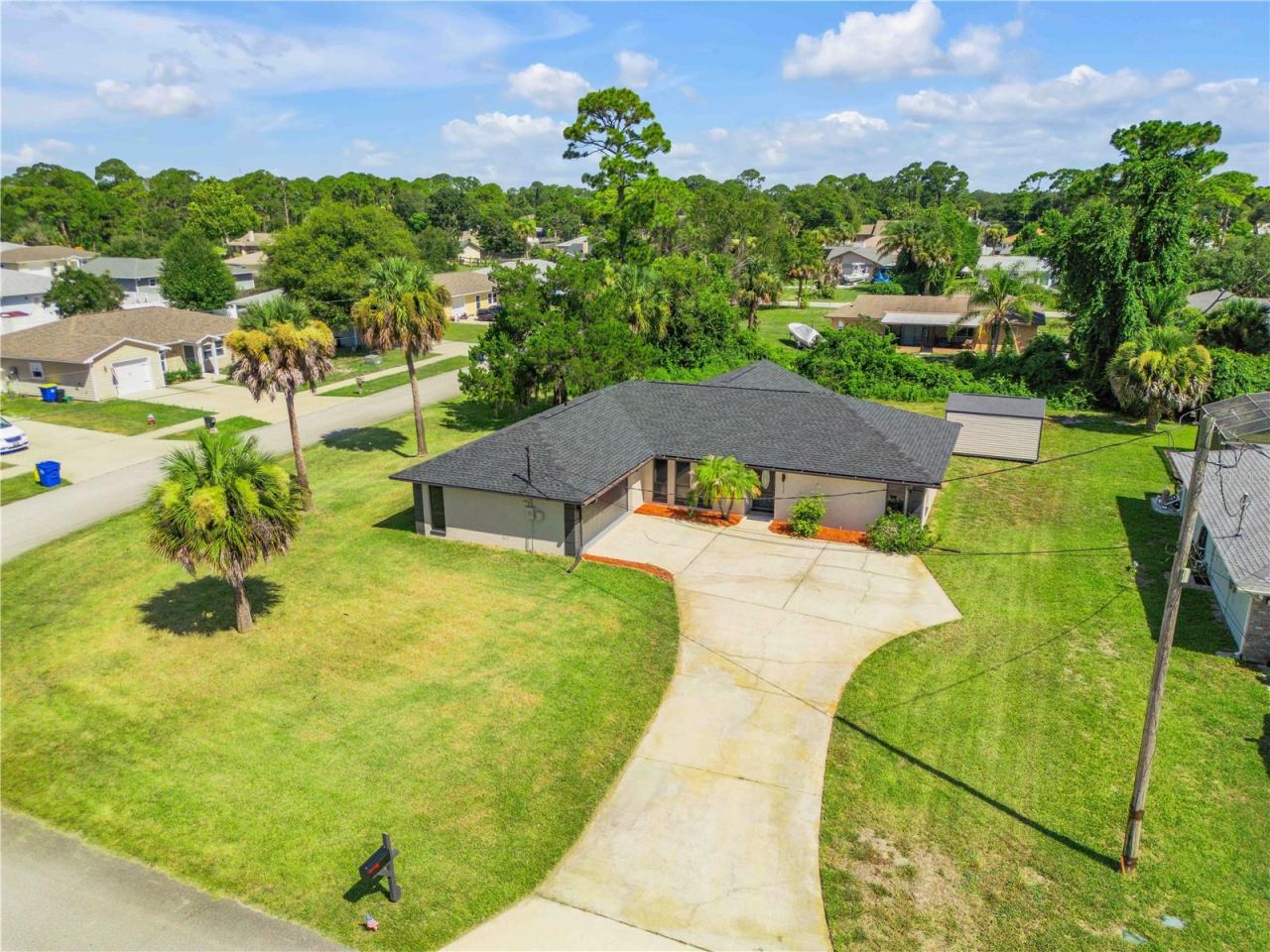 Photo 5 of 117 Poinciana Rd, Edgewater, FL 32141