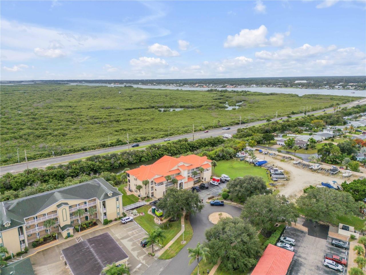 Photo 4 of 466 Bouchelle Dr #303, New Smyrna Beach, FL 32169