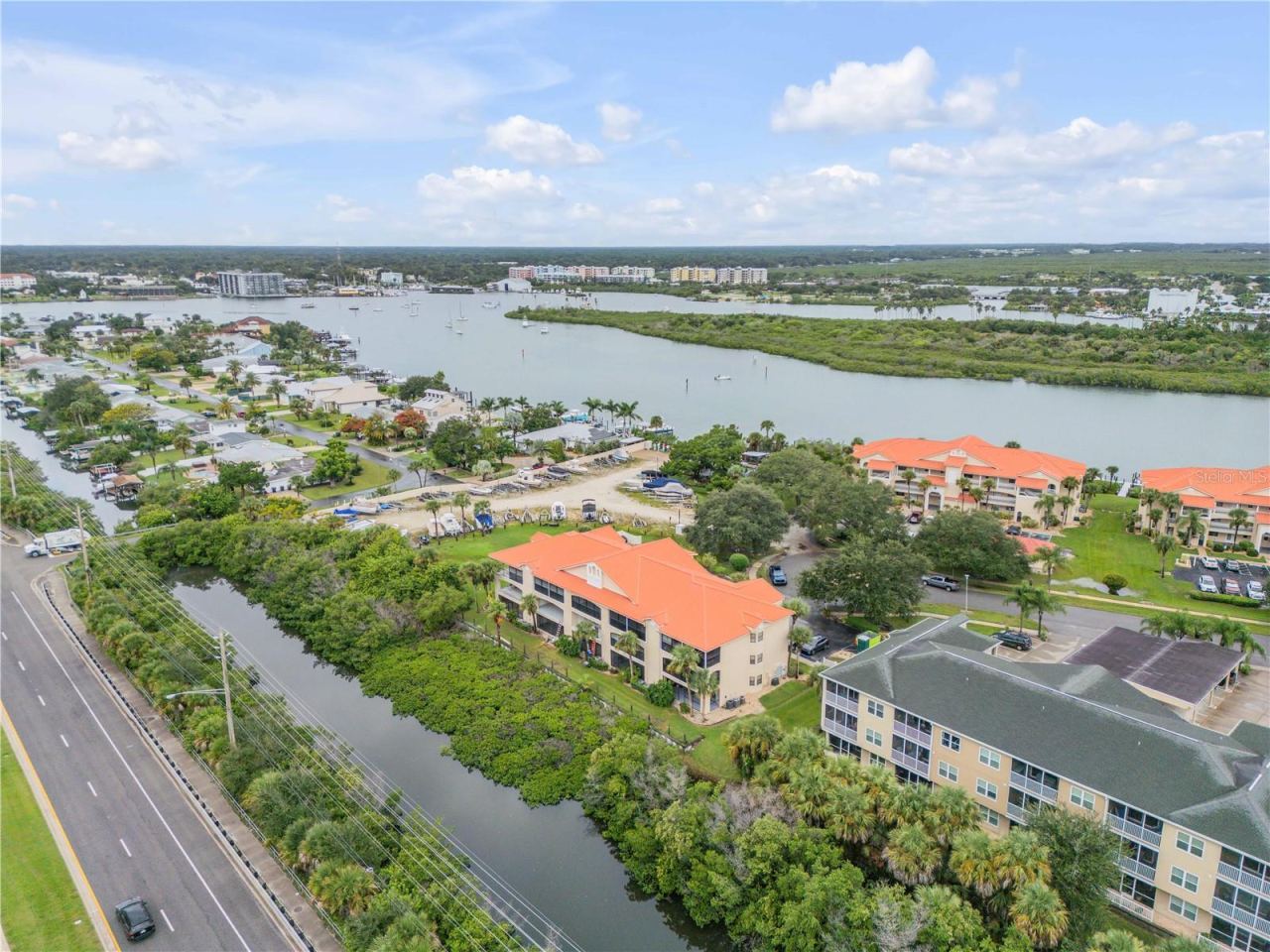 Photo 5 of 466 Bouchelle Dr #303, New Smyrna Beach, FL 32169