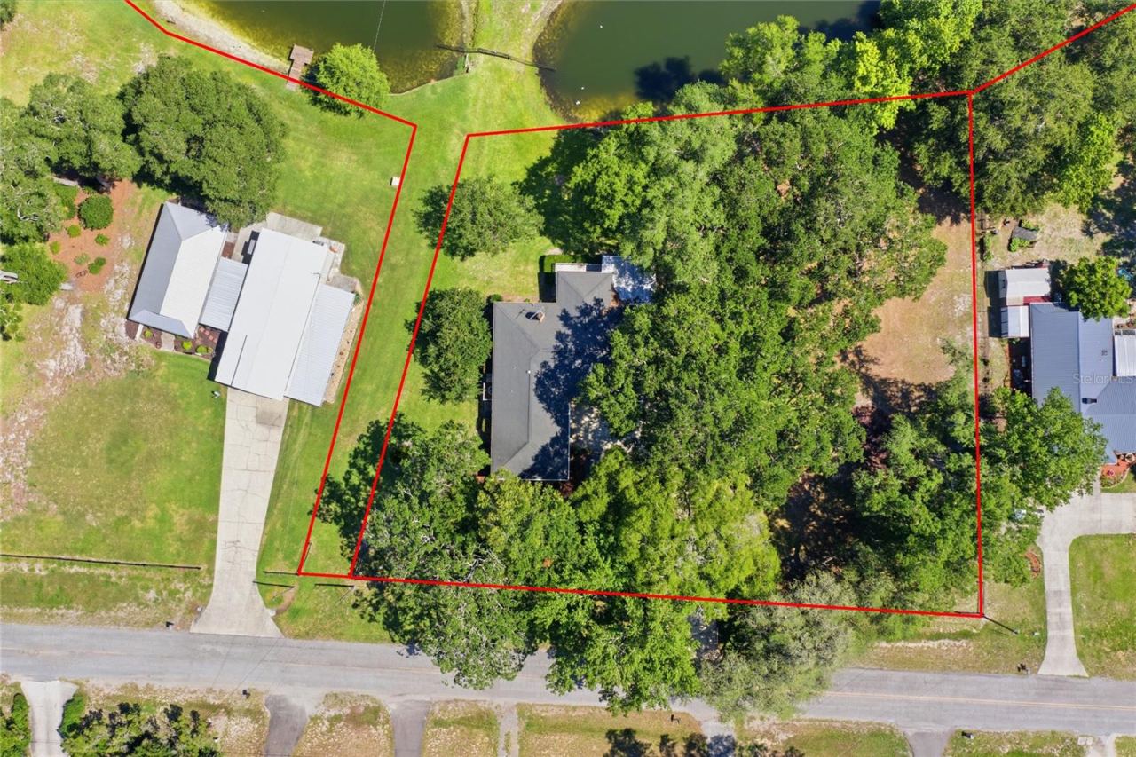 Photo 2 of 561 Se 28th St, Melrose, FL 32666