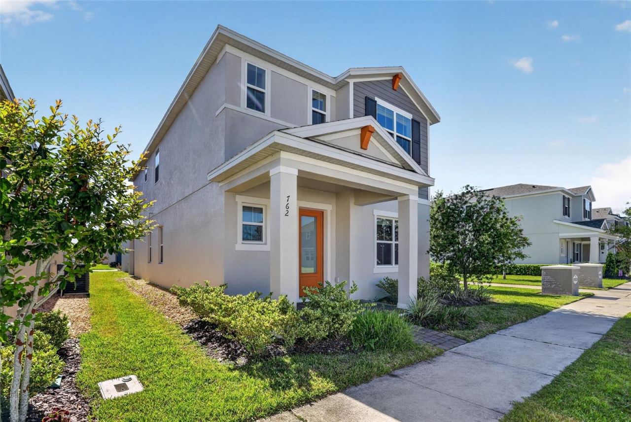 Photo 4 of 762 Middleton St, Debary, FL 32713