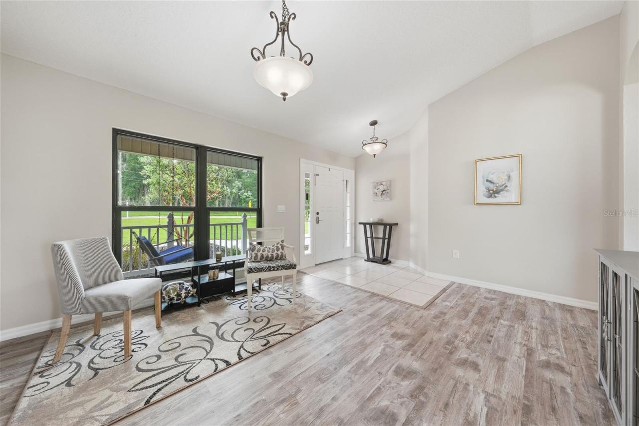 Photo 5 of 535 E Plymouth Ave, Deland, FL 32724