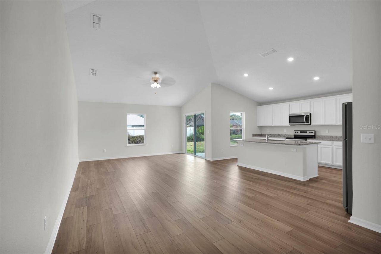 Photo 4 of 34 Presidential Ln, Palm Coast, FL 32164