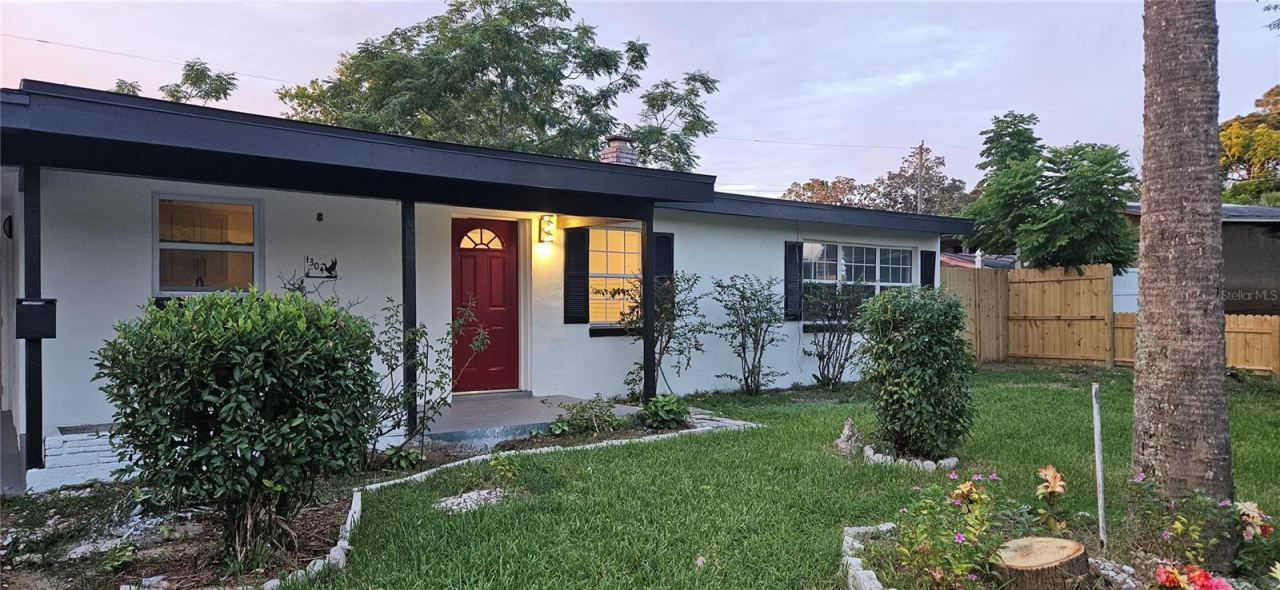 Photo 4 of 1304 Hillcrest Dr, Daytona Beach, FL 32114