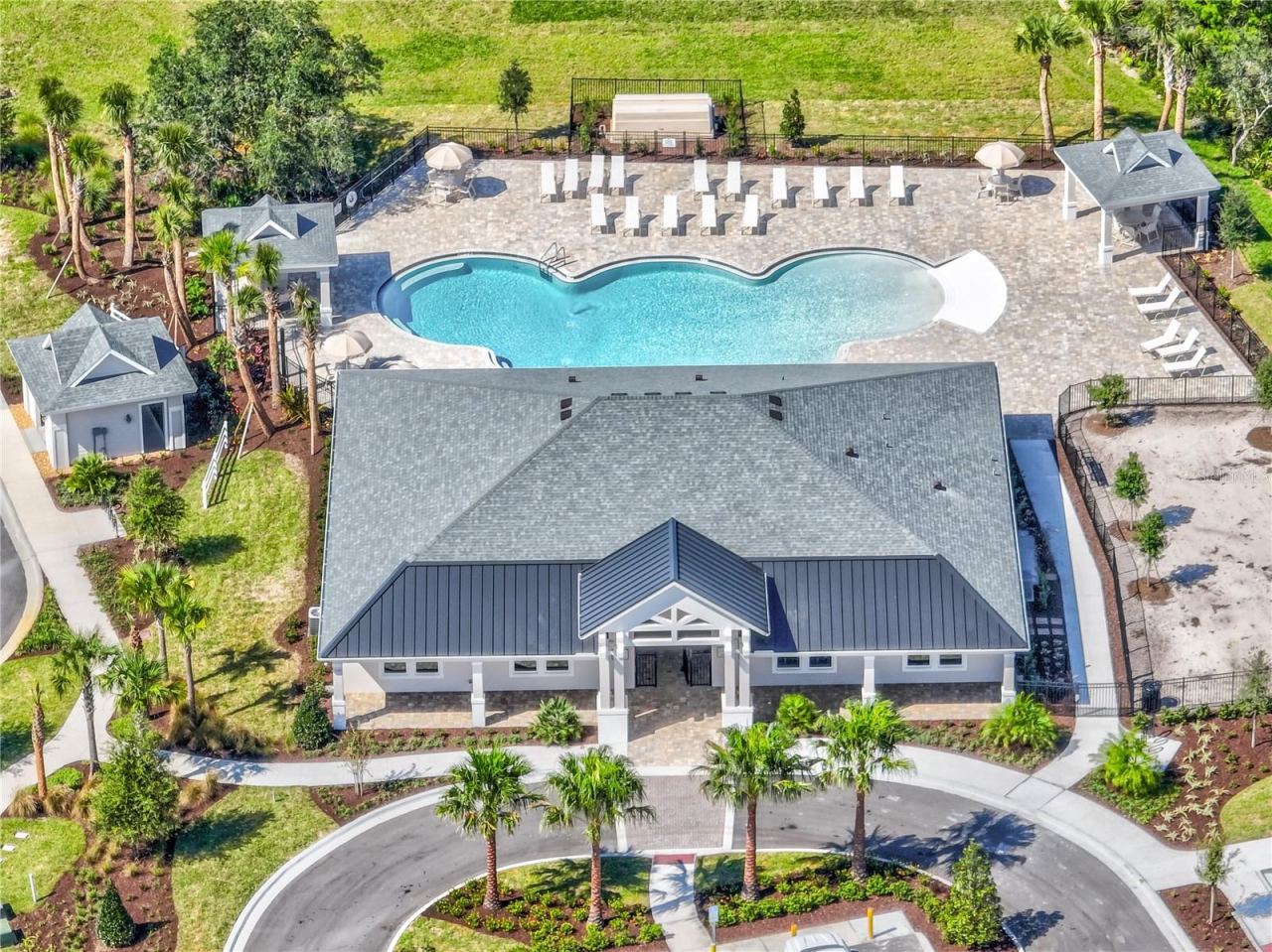 Photo 4 of 1119 Liliana Dr, Deland, FL 32724