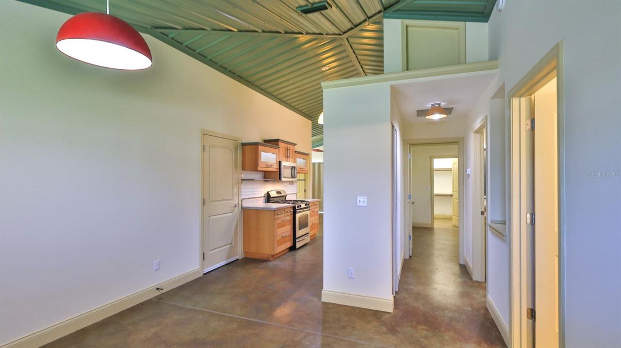 Photo 4 of 118 Snyder St, Edgewater, FL 32132