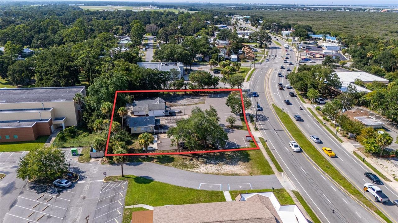 Photo 4 of 1042 N Dixie Fwy, New Smyrna Beach, FL 32168