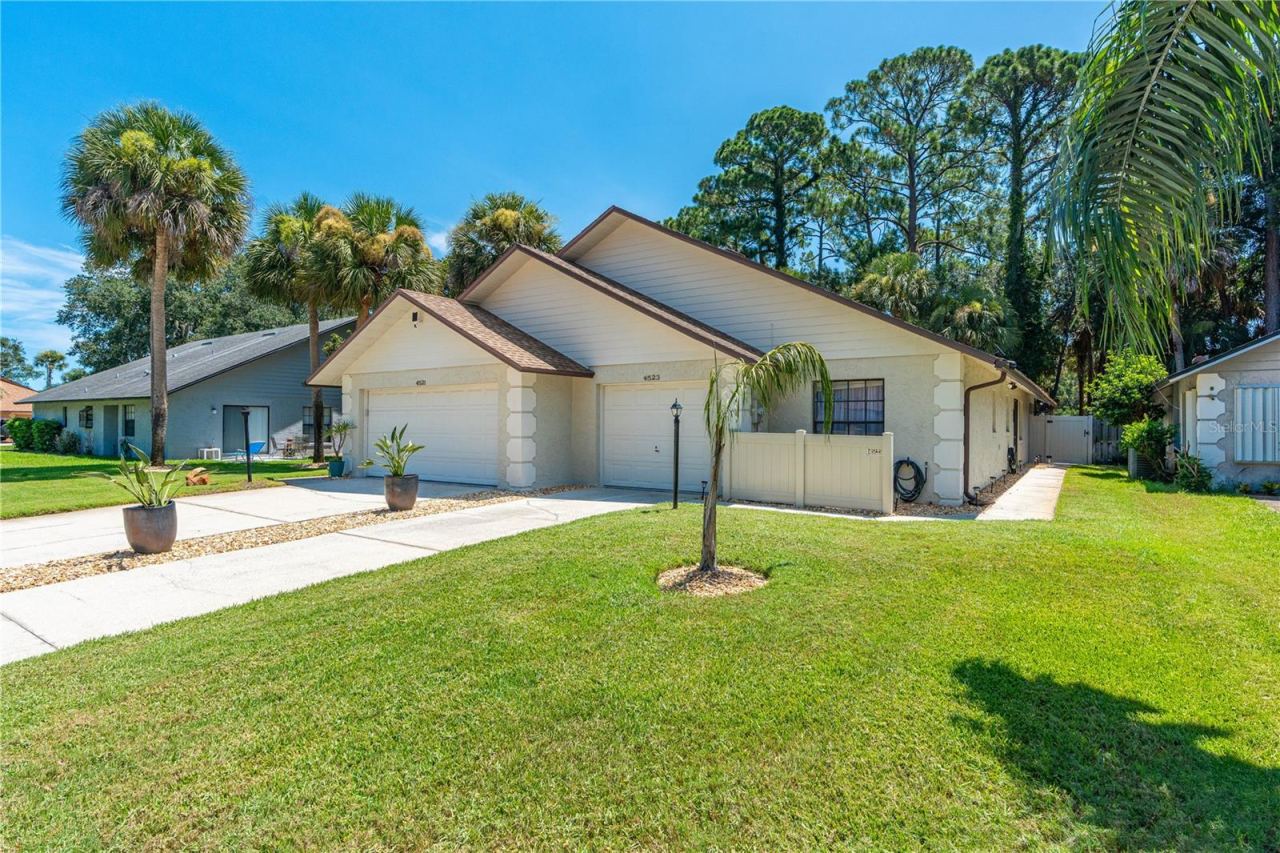 Photo 5 of 4523 Nettle Creek Ct, Port Orange, FL 32127
