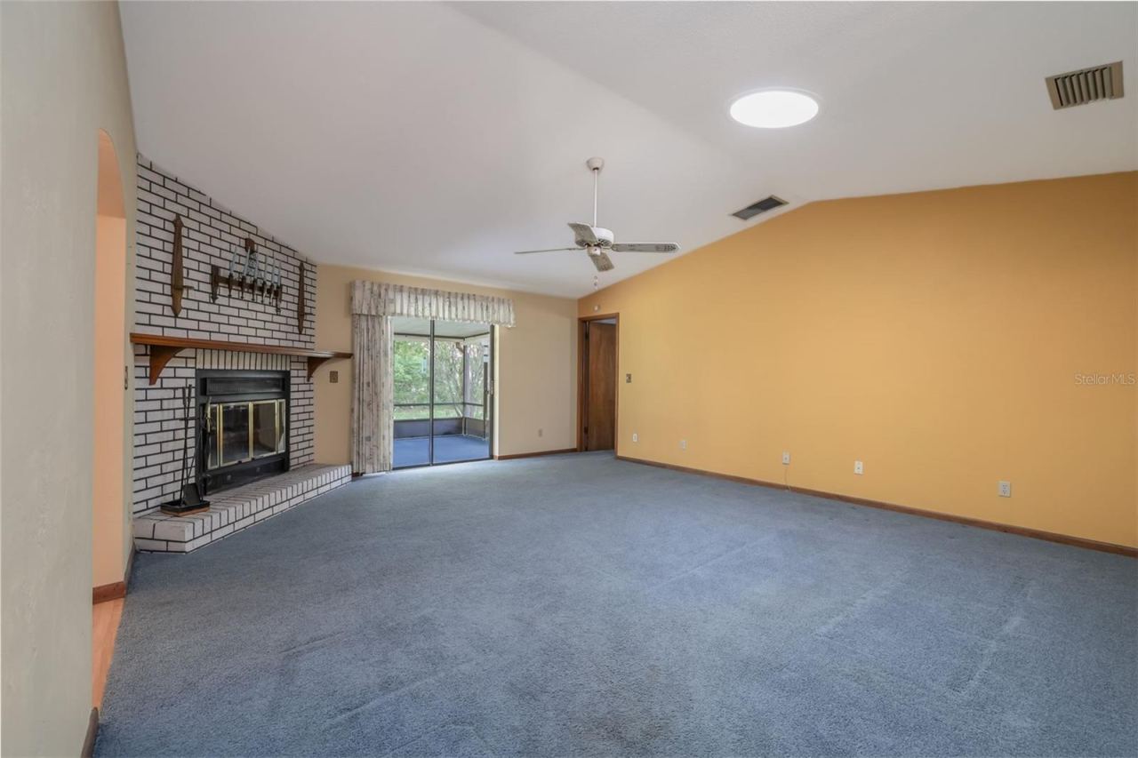 Photo 5 of 229 Georgetowne Blvd, Daytona Beach, FL 32119