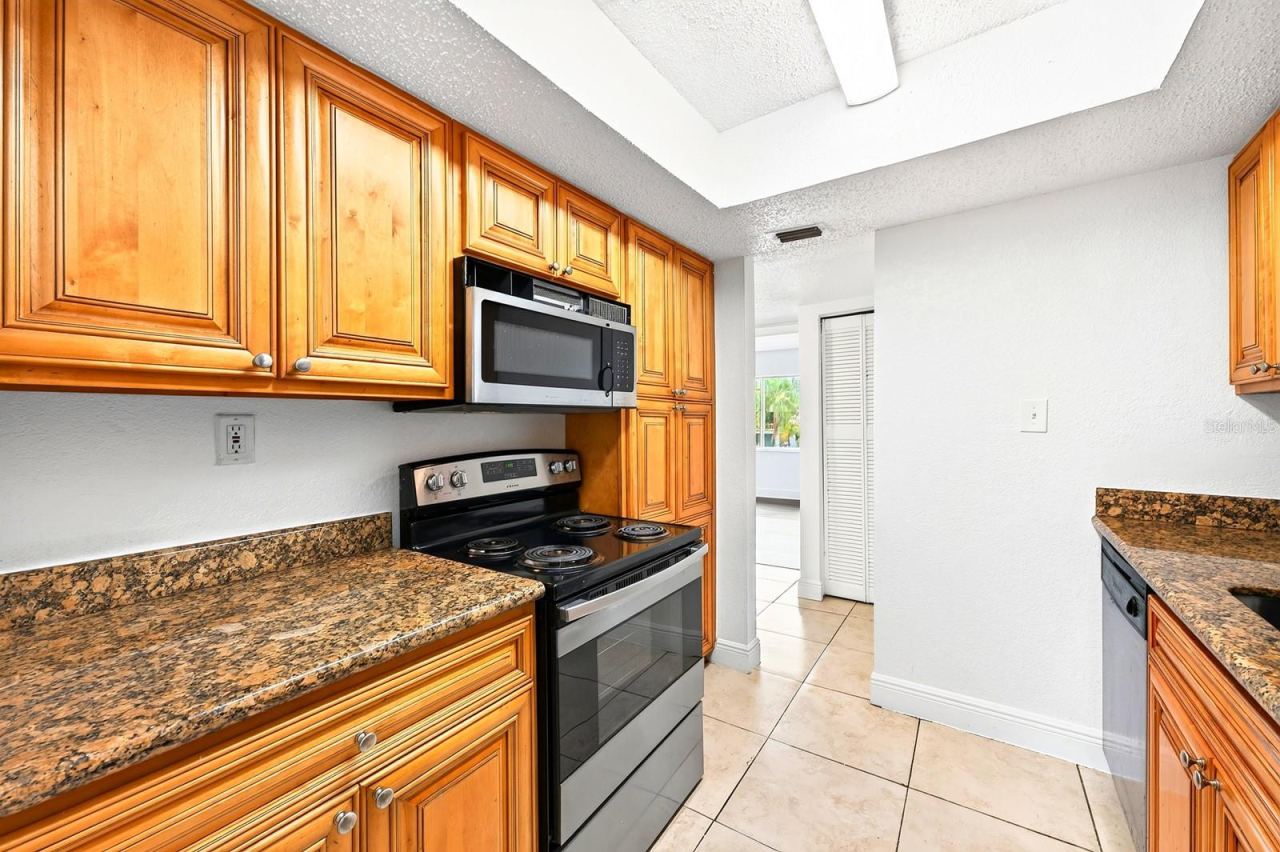 Photo 4 of 4737 S Texas Ave #4737d, Orlando, FL 32839