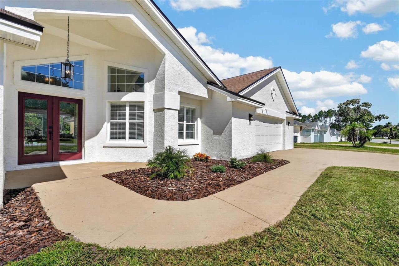 Photo 4 of 107 Lindsay Dr, Palm Coast, FL 32137