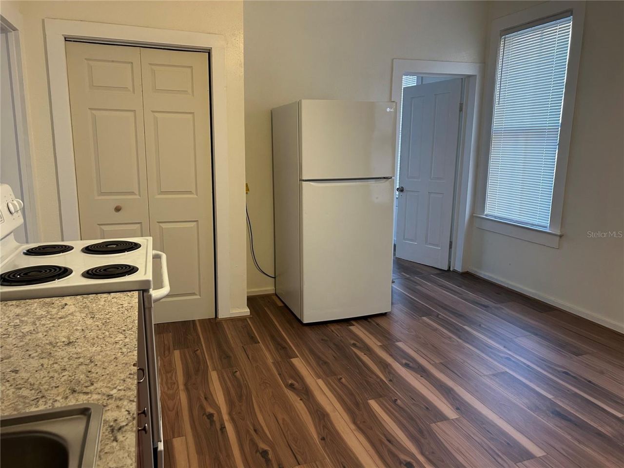 Photo 4 of 161 W 2nd Ave, Pierson, FL 32180