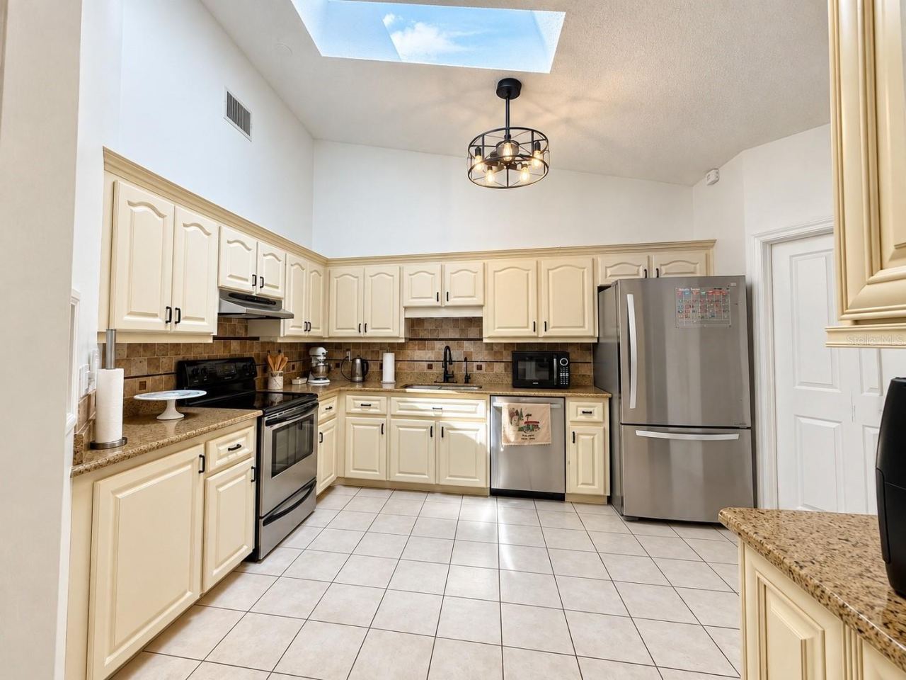Photo 2 of 77 Cimmaron Dr, Palm Coast, FL 32137