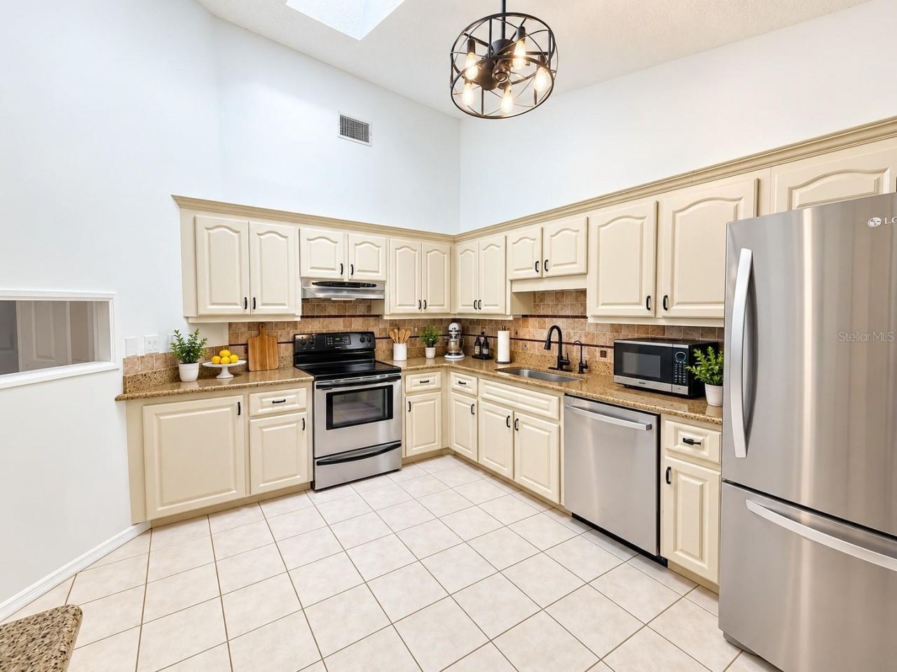 Photo 3 of 77 Cimmaron Dr, Palm Coast, FL 32137